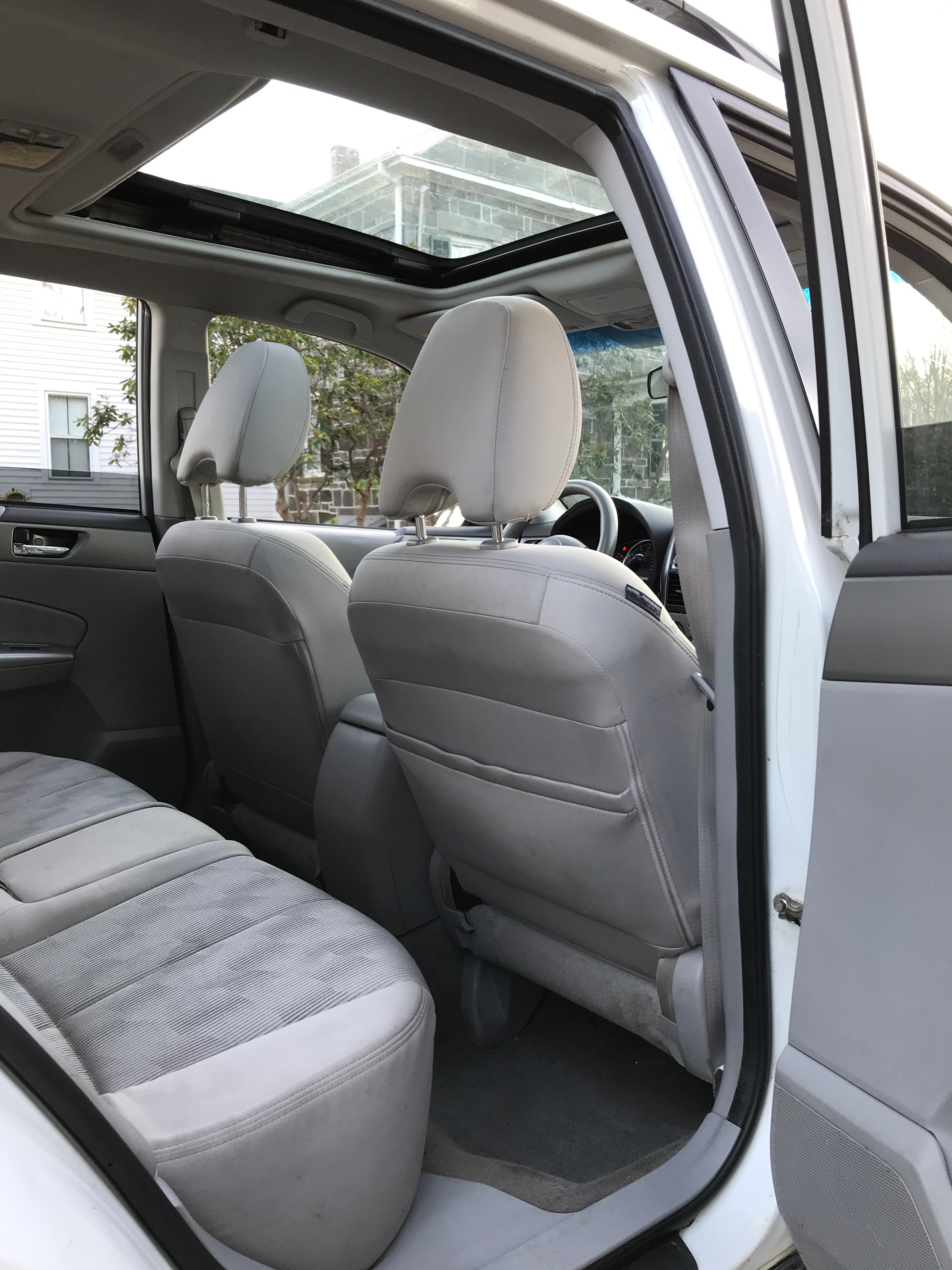 Go Motors Niantic, CT Purveyors of 3rd Generation Toyota 4Runners and other lengedary classics